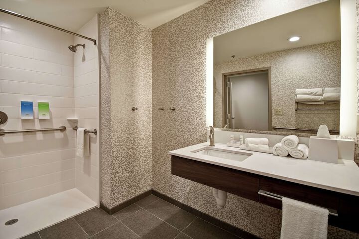 Bathroom shower