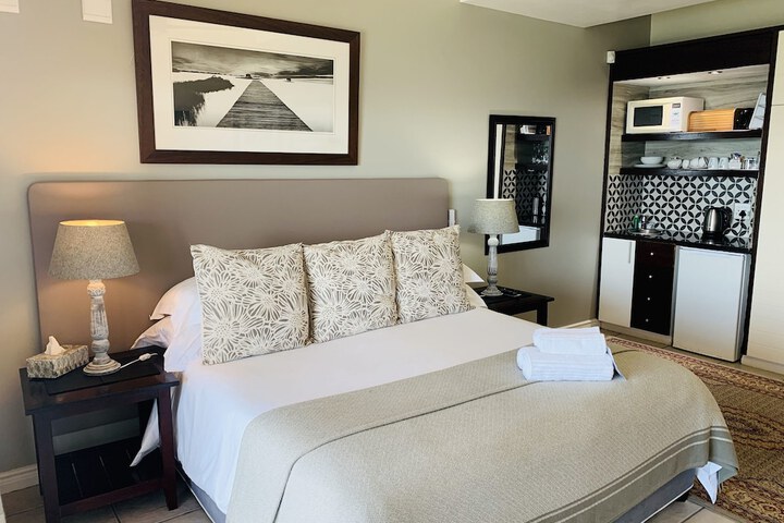 Room 18 of 49