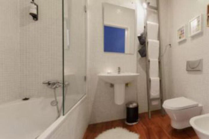 Room 2 of 13