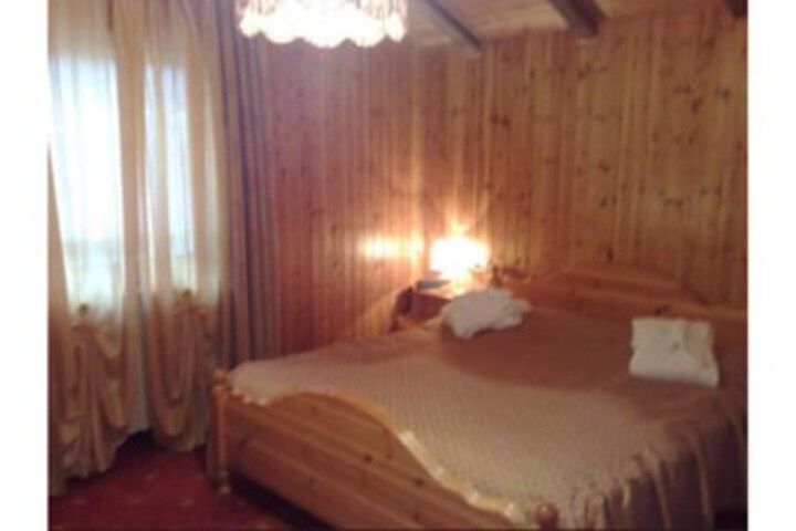 Room 28 of 30