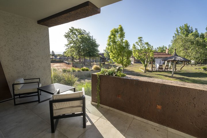 Terrace/Patio 30 of 48
