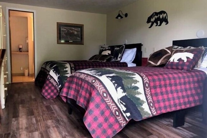 Room 28 of 61