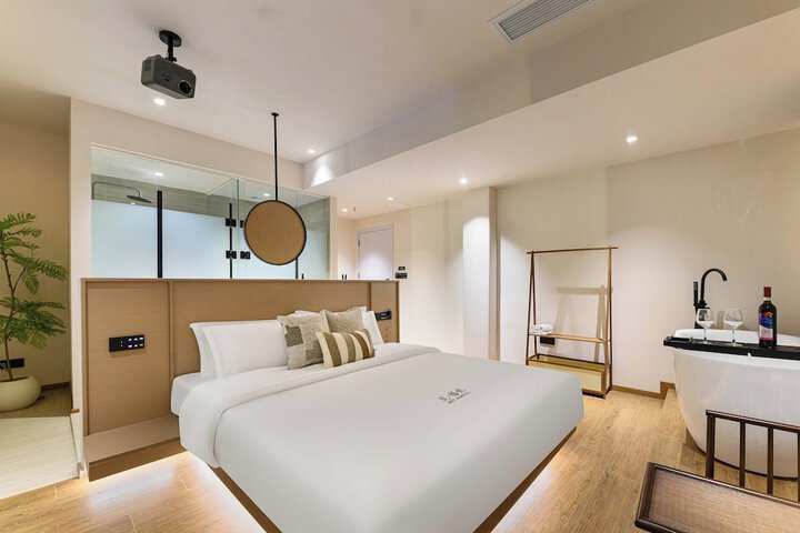 Room 78 of 112