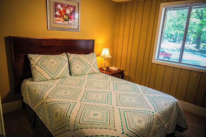 Room 53 of 232
