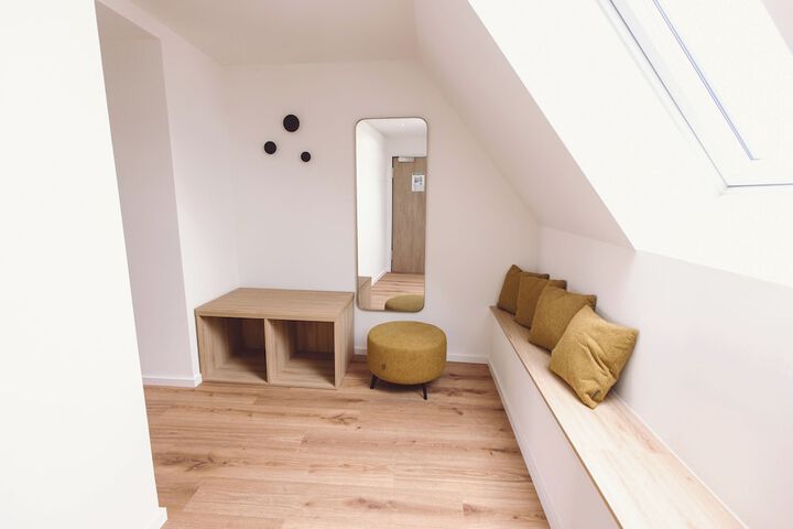Room 26 of 75