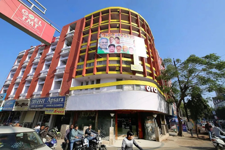 OYO 25064 CHANDRIKA