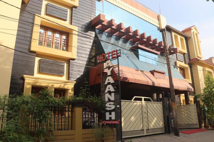 HOTEL AYAANSH