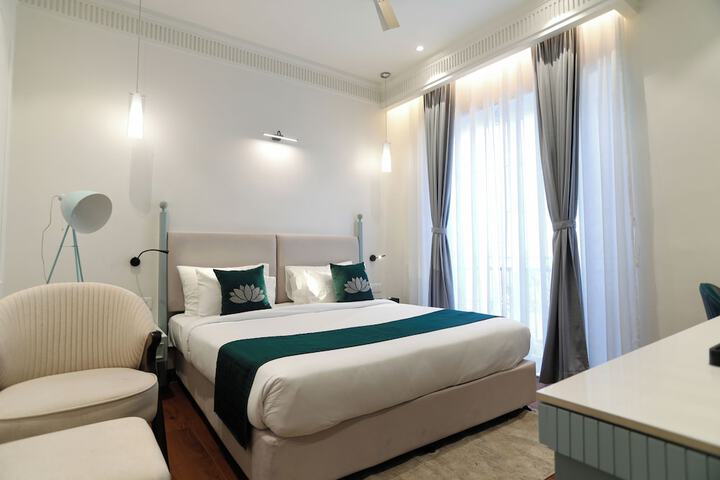 Room 40 of 70
