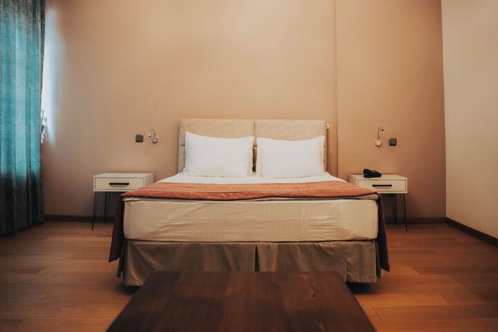 Room 8 of 36