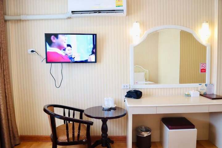 Room 14 of 41