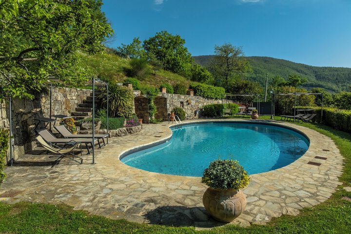 Pool 60 of 118