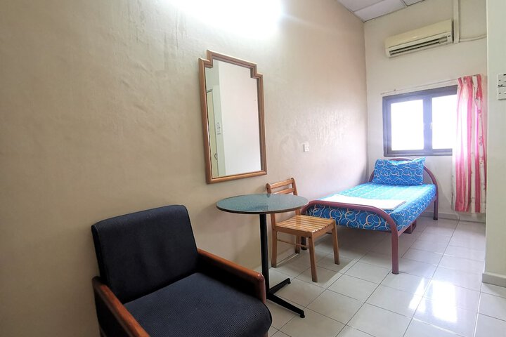 Room 10 of 36