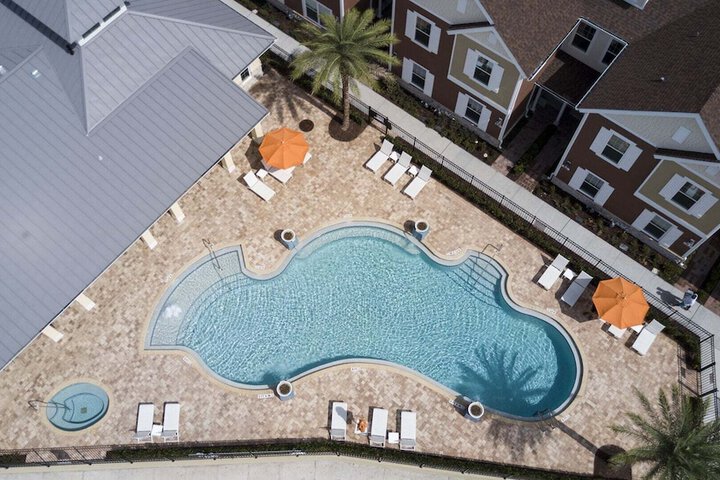 Pool 18 of 31