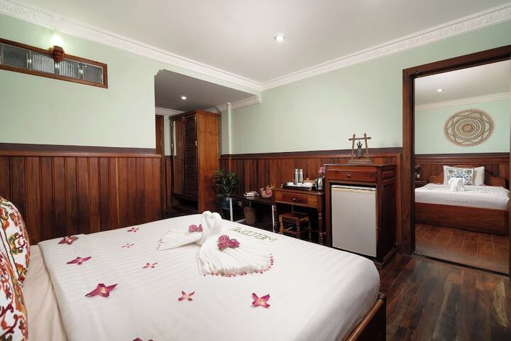 Room 40 of 84