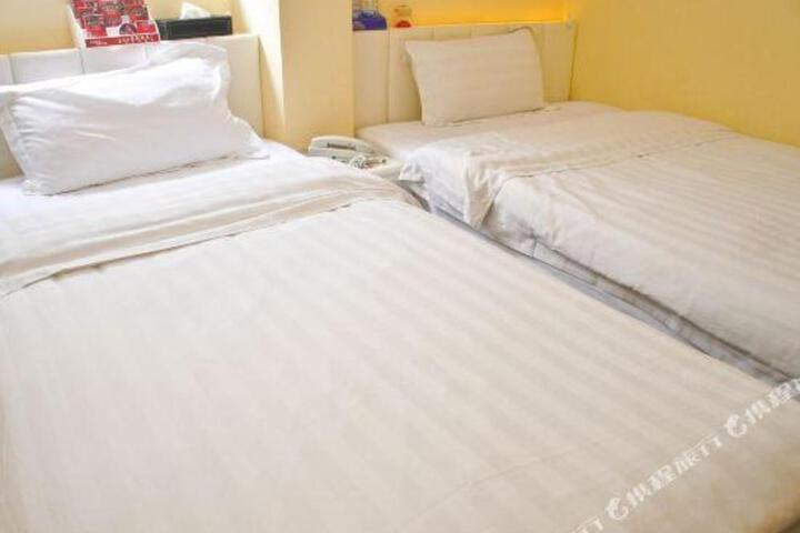 Alice Theme Boutique Hotel