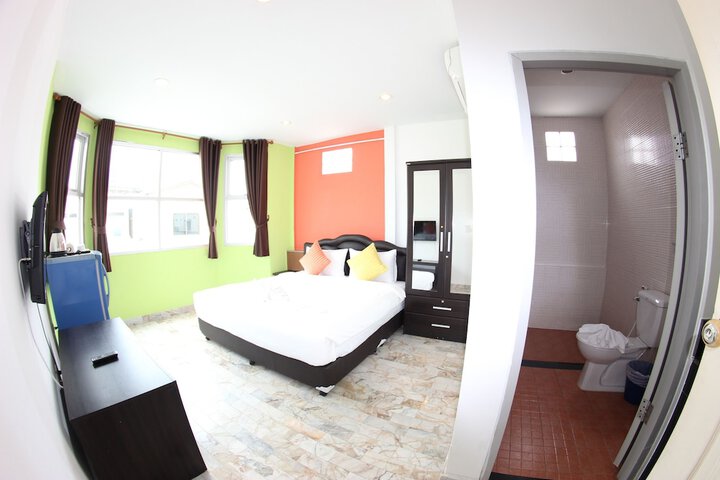Room 44 of 58