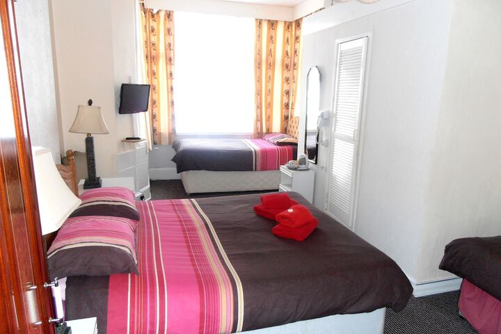 Room 7 of 44