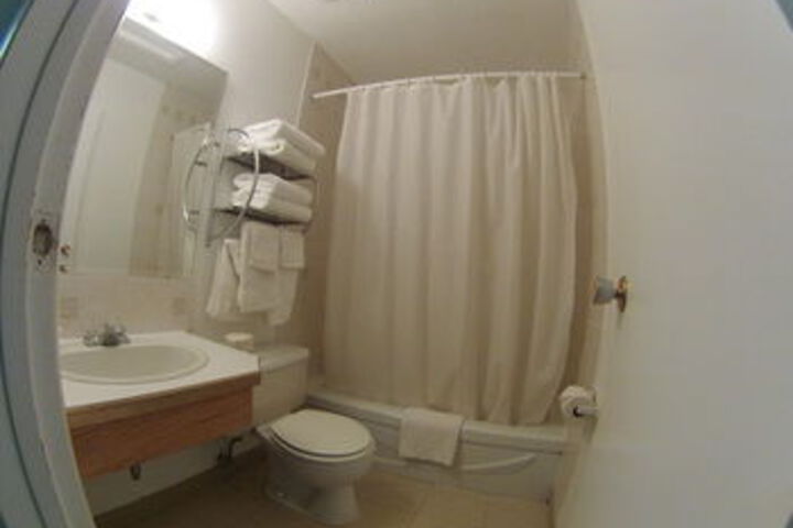 Room 5 of 35