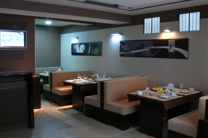Dining 87 of 139