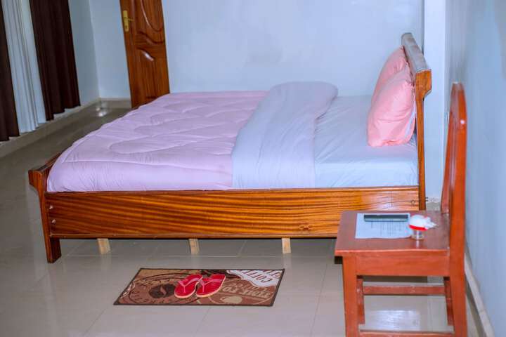 Room 10 of 23