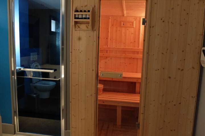 Room 8 of 53