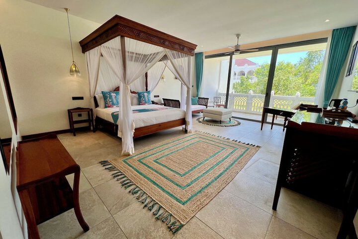 Room 4 of 41
