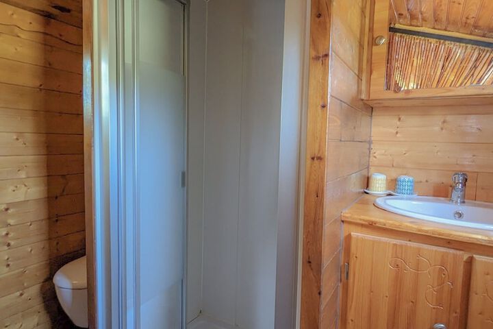 Room 103 of 160