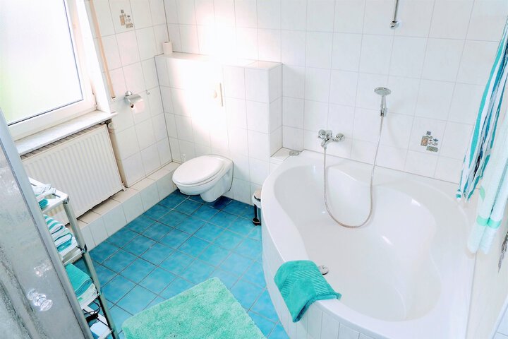 Room 205 of 272