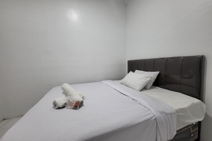 Room 12 of 63