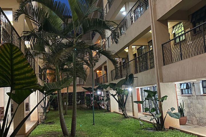 Hotel Exterior 37 of 37