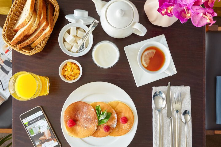Breakfast/Coffee Service 29 of 33