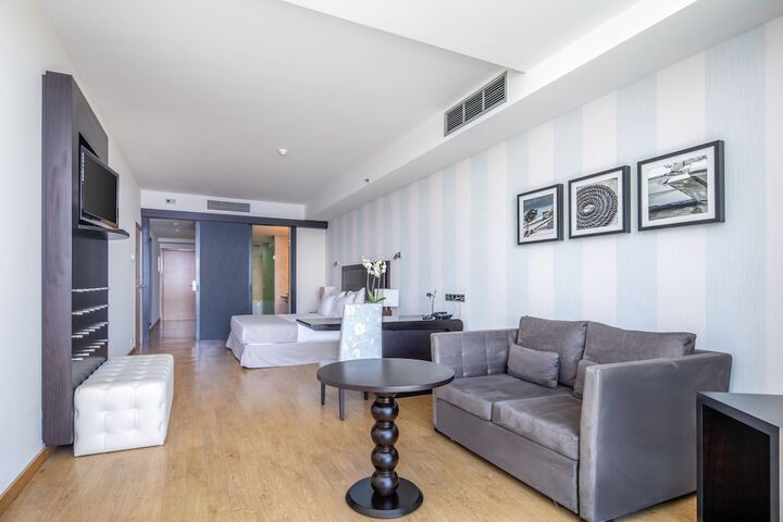 Room 3 of 17