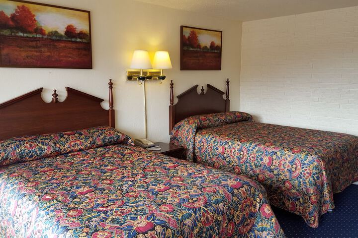 Room 3 of 35