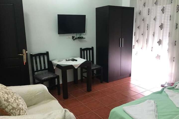 Room 14 of 43