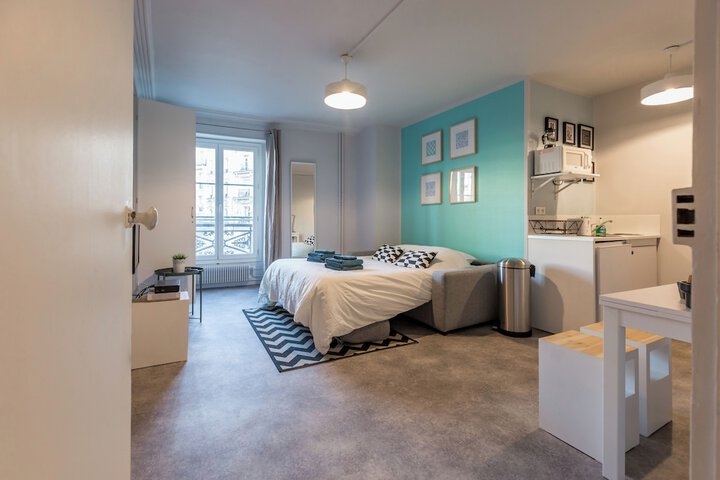 Room 16 of 72