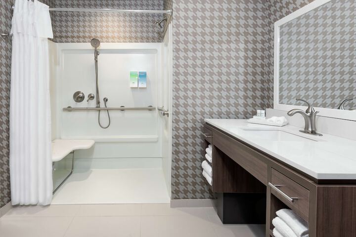 Bathroom shower