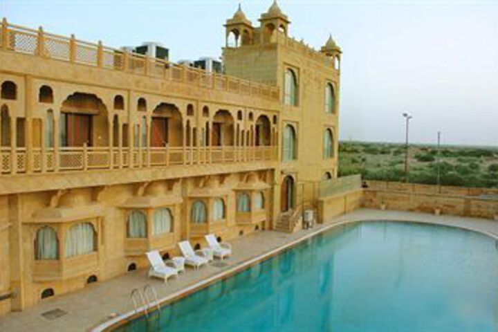 3 Palms Jaisal Vilas Hotel