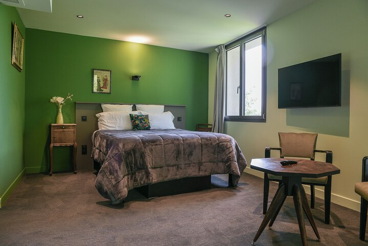 Room 20 of 101