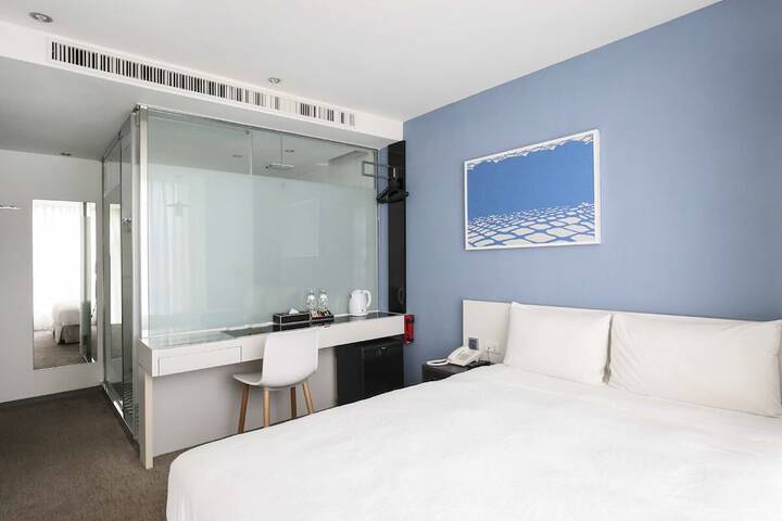 Room 25 of 45