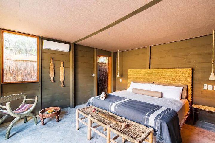 Room 21 of 53