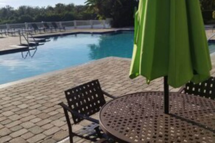 Pool 14 of 23