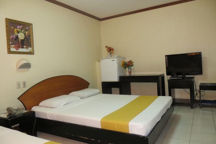 Room 5 of 44