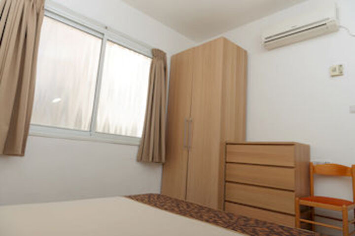 Room 10 of 23