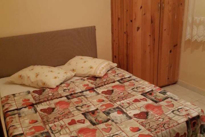 Room 4 of 29