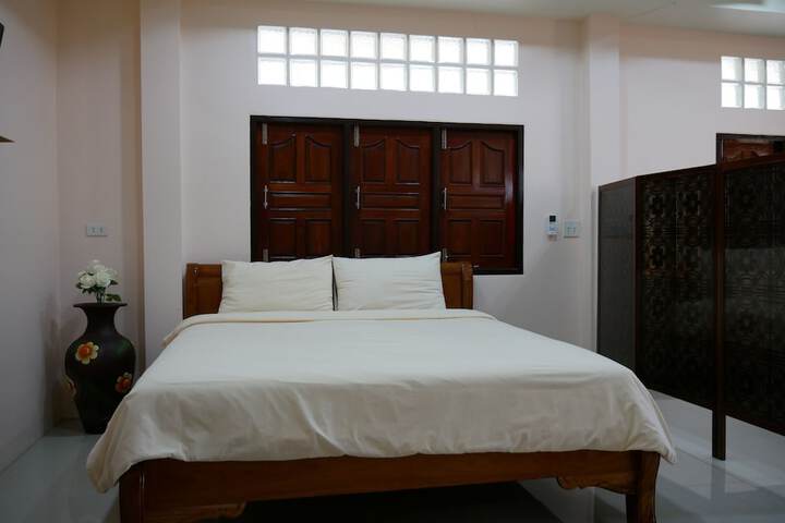 Room 14 of 74