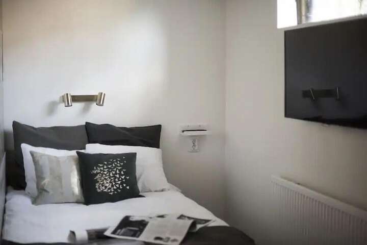 Room 31 of 60