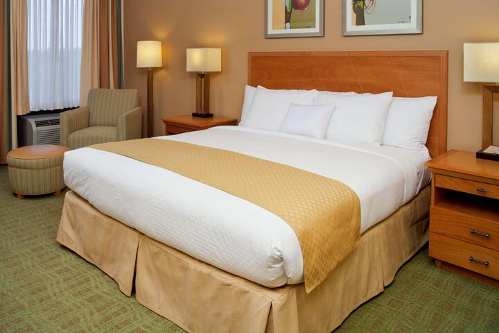 Double Bed (3 of 5)