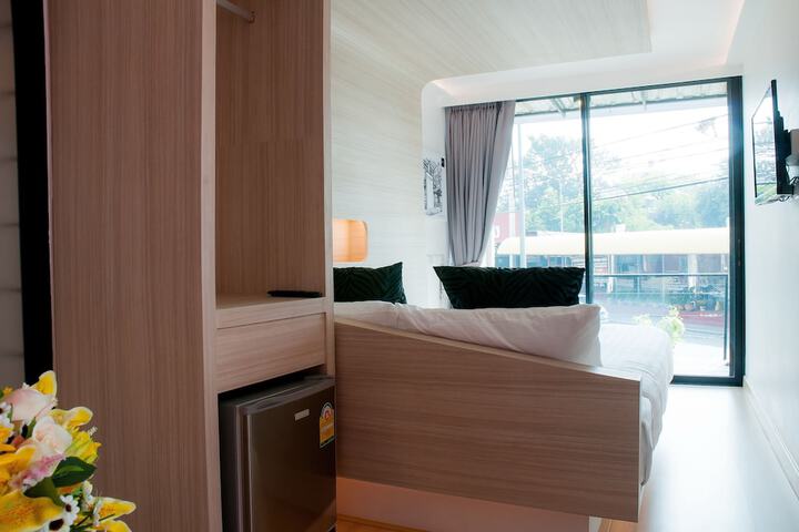 Room 8 of 35