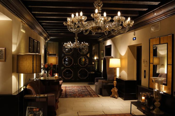Lobby Photos