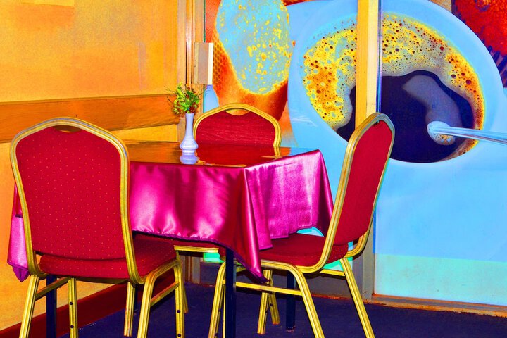 Dining 26 of 34